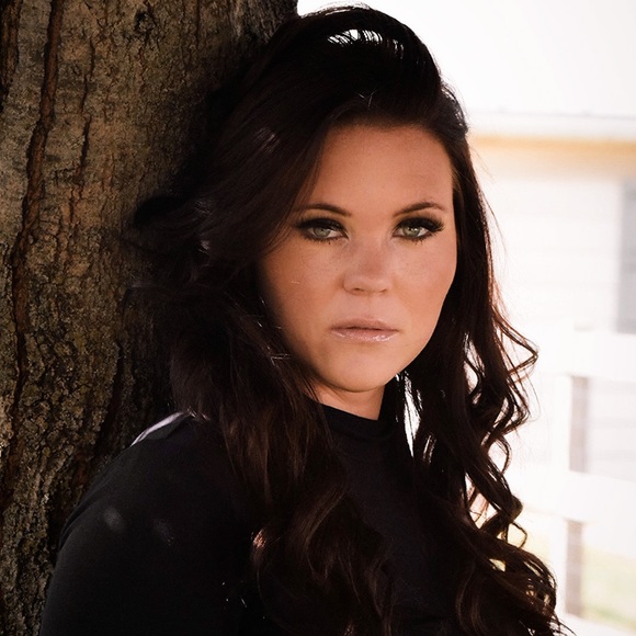 Meet your Posher, Kaitlyn - Picture 1 of 1